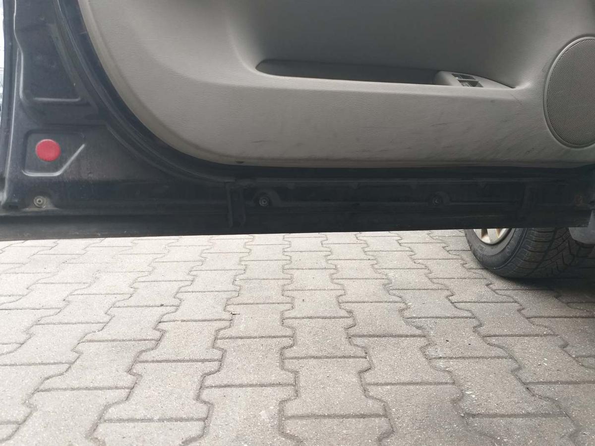 VW Passat 3BG original Tür vorn rechts LC9Z Black Magic Bj.2001